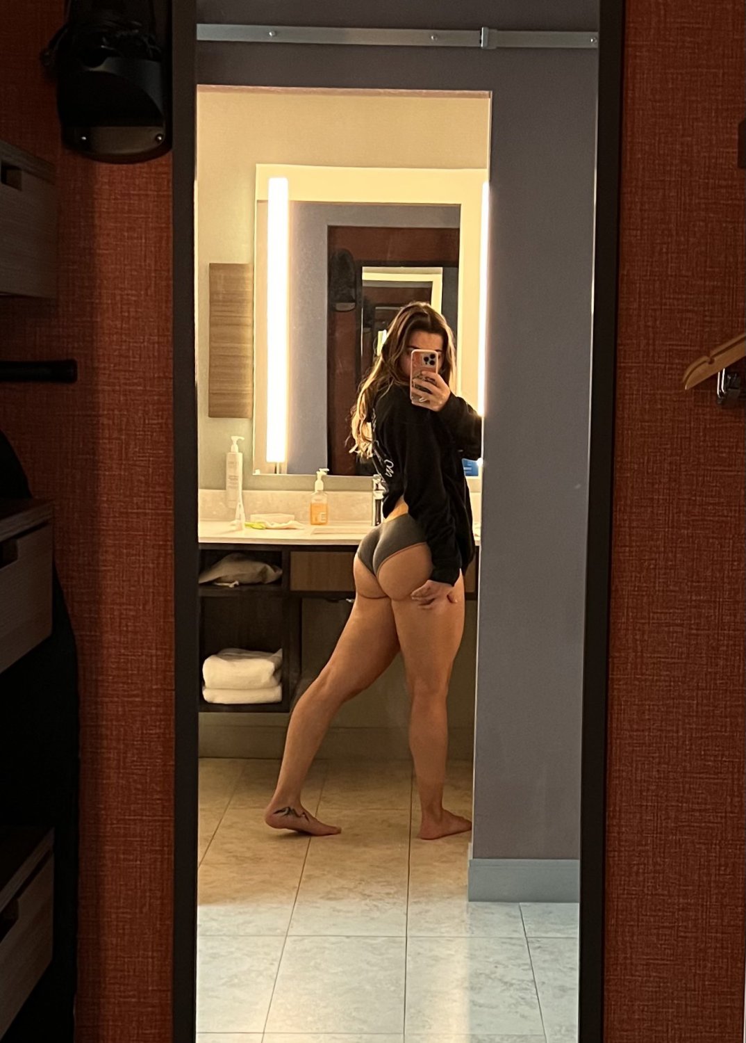 twitter / OF baddie #mhsOYvjQ