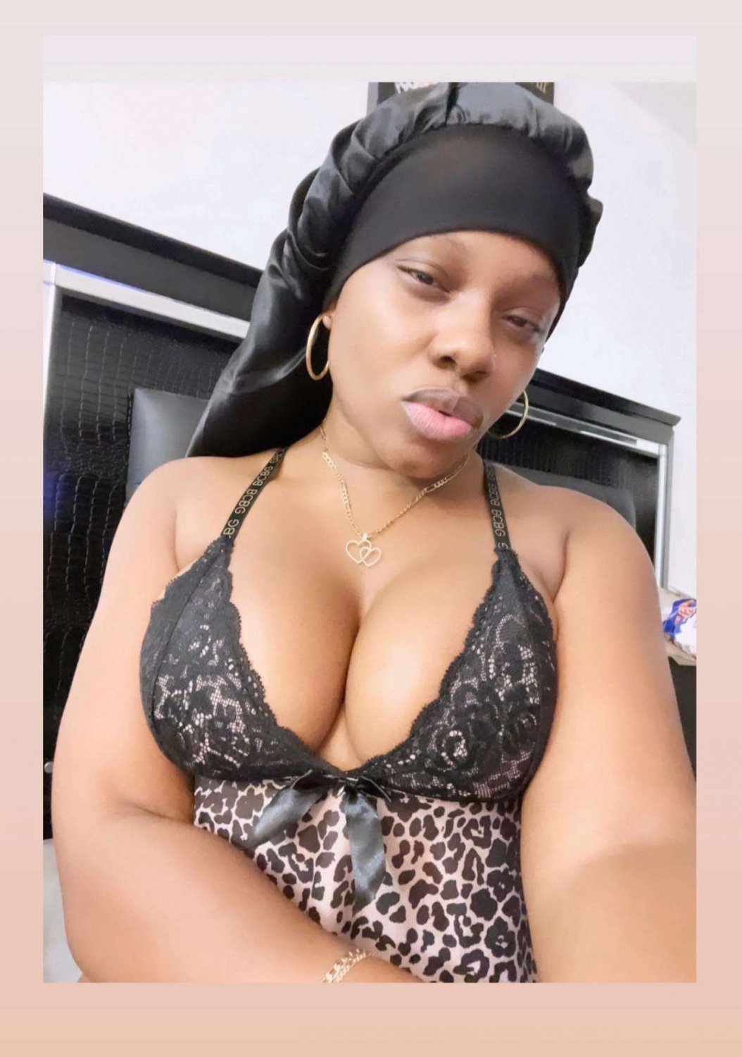 Round back #bMKK3WZF