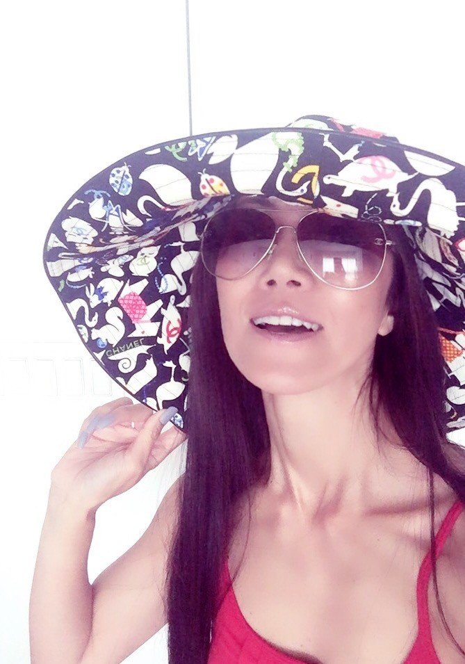 Cougar Asian pt. 1 // Sultry Asian MILF entices w/ her yummy body #WalVO0YN