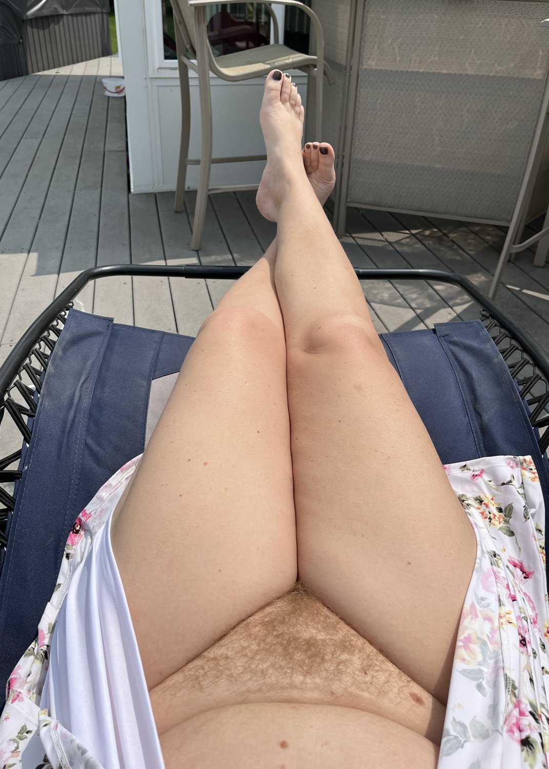 thick mature ginger sunbaking #Qp2GF5aB