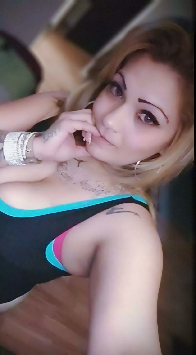 Been fucken this hoe since high school #fKJMtzQu