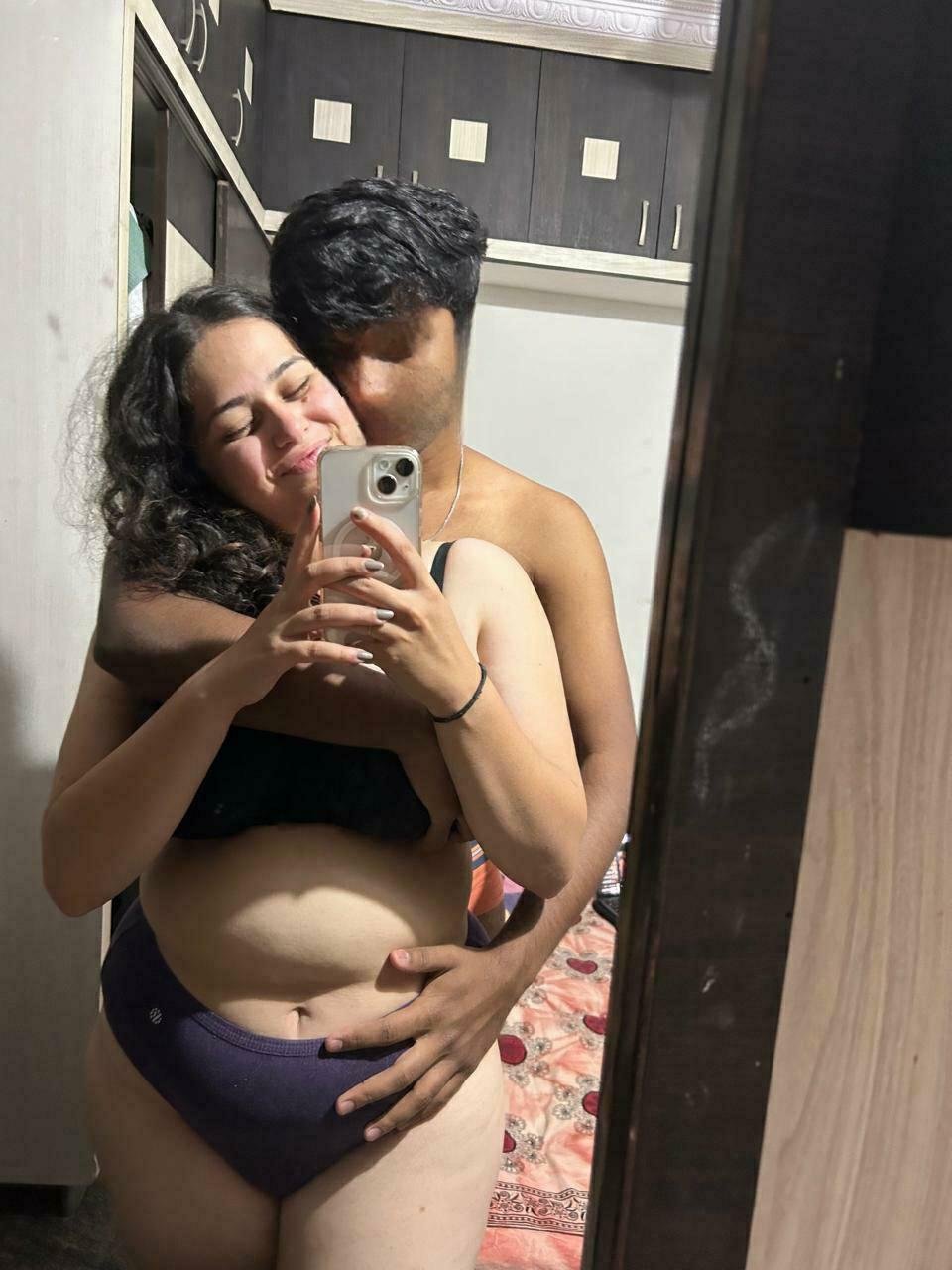 Indian couple #TPKO7uuI