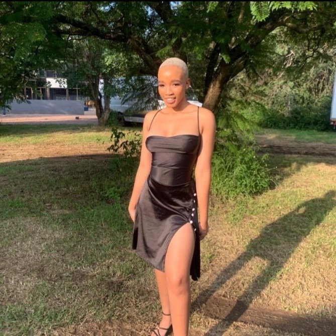 Yellow_Ass_baddie #YgcP07ox