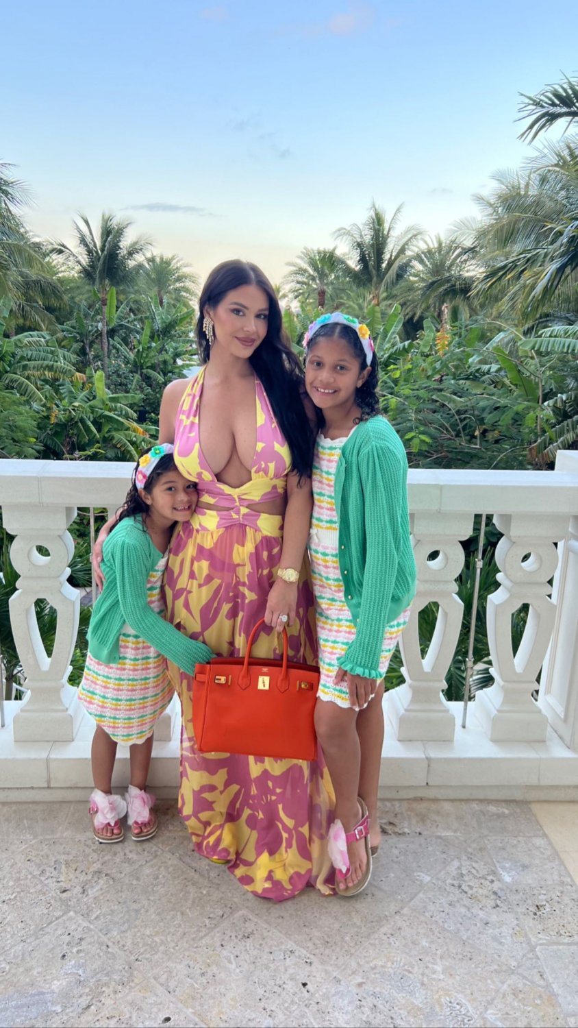 Daniela Rajic peituda puta de jogador #C59HTC7A