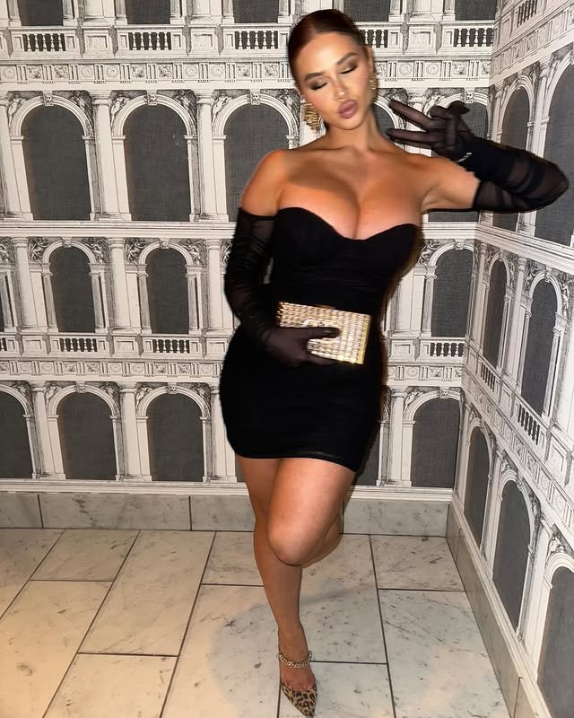 Daniela Rajic peituda puta de jogador #grIs2Y2y