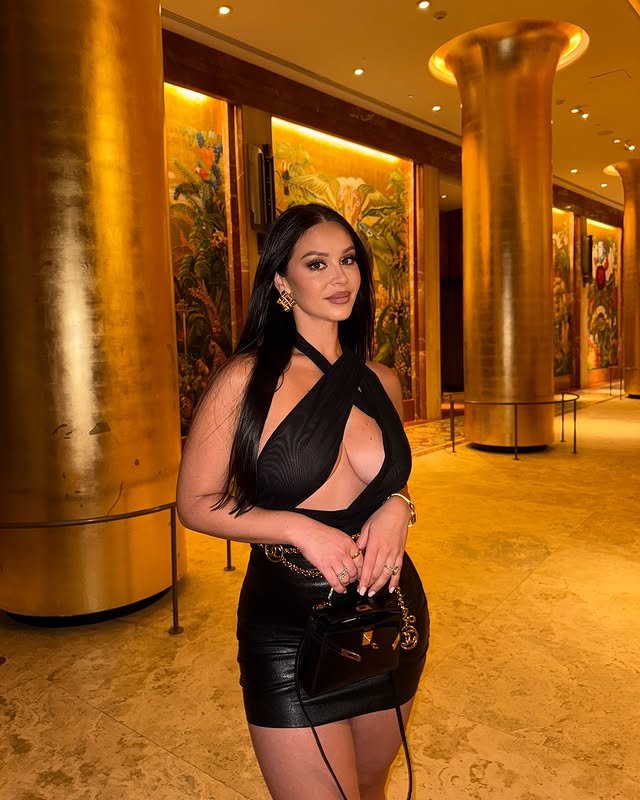 Daniela Rajic peituda puta de jogador #zXrqZdFc