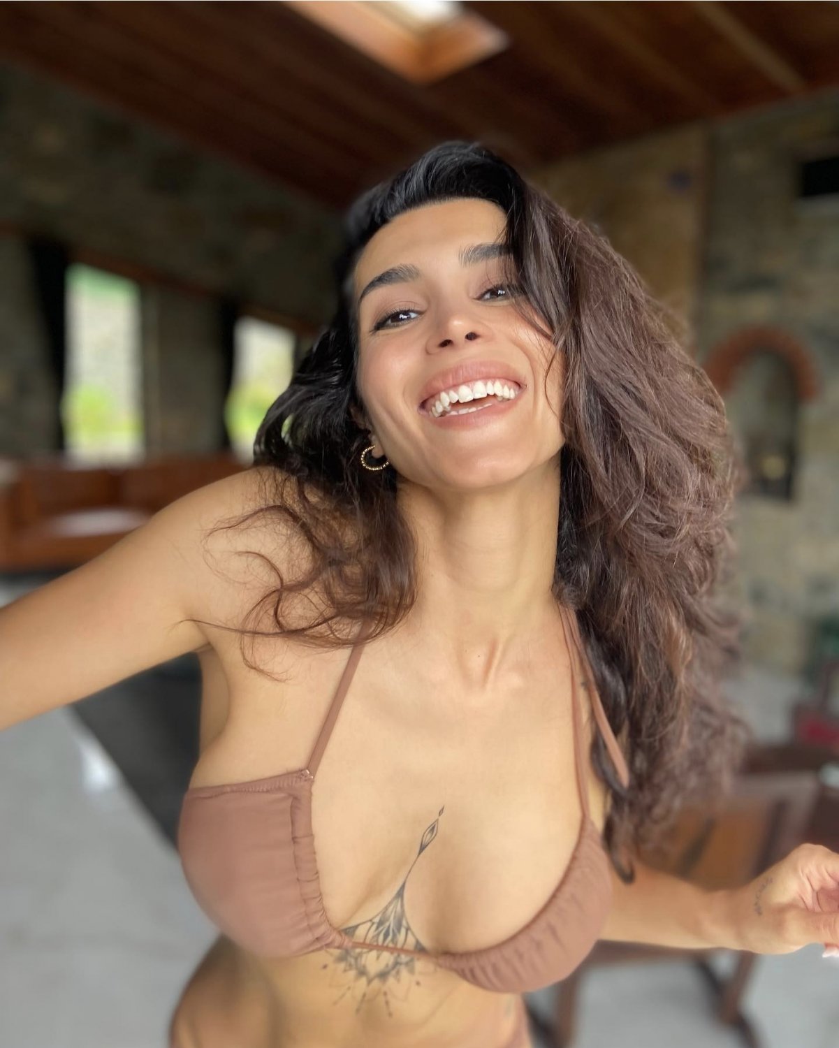 Turkish teacher, pilates instructor and model #FySeKKxZ